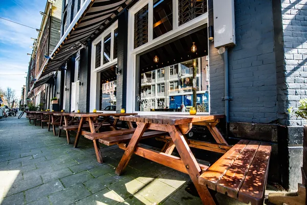 Rayleigh & Ramsay Van Woustraat